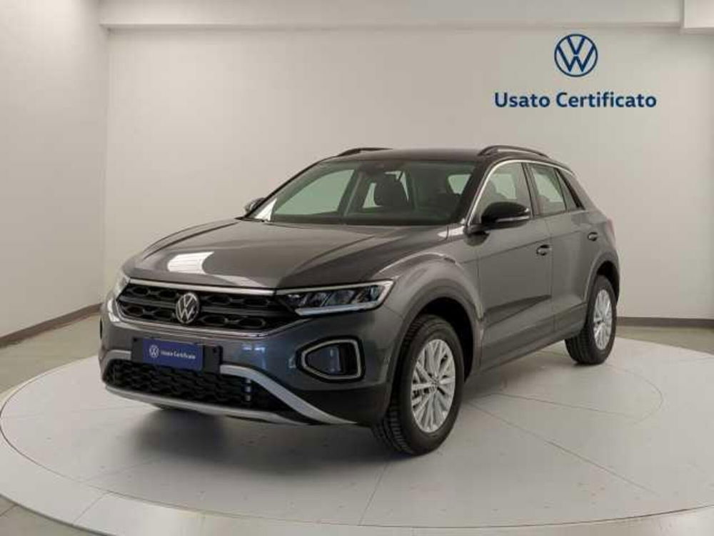 Volkswagen T-Roc nuova a Avellino (3)