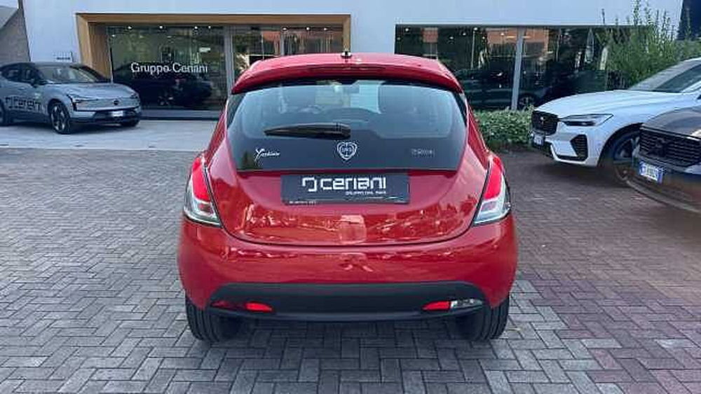 Lancia Ypsilon usata a Milano (4)