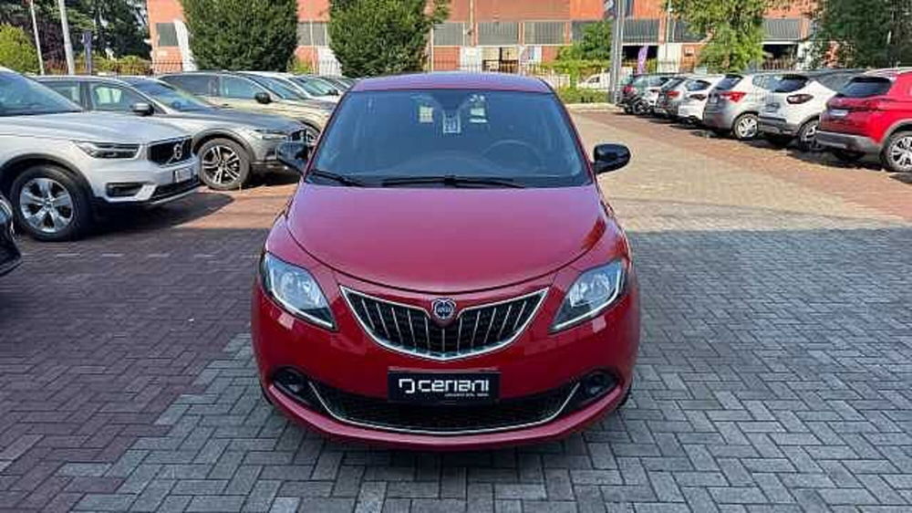 Lancia Ypsilon usata a Milano (7)