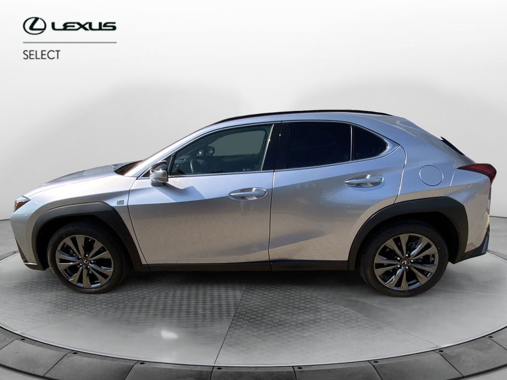 Lexus UX usata a Perugia (4)