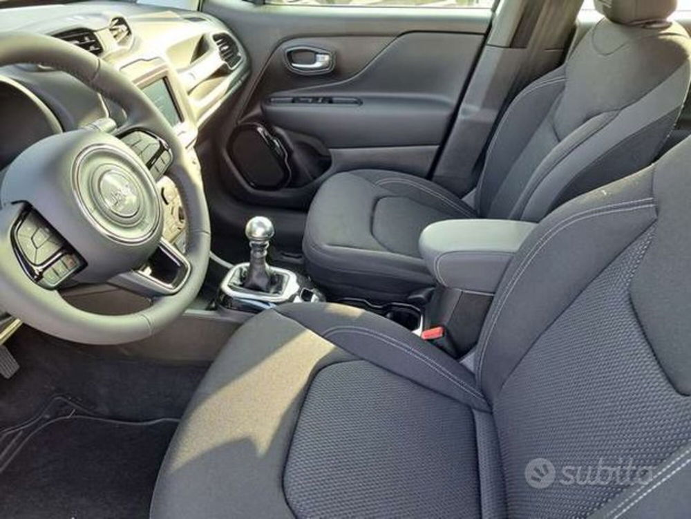 Jeep Renegade nuova a Varese (5)