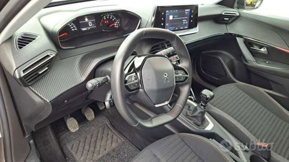 Peugeot 2008 usata a Varese (9)