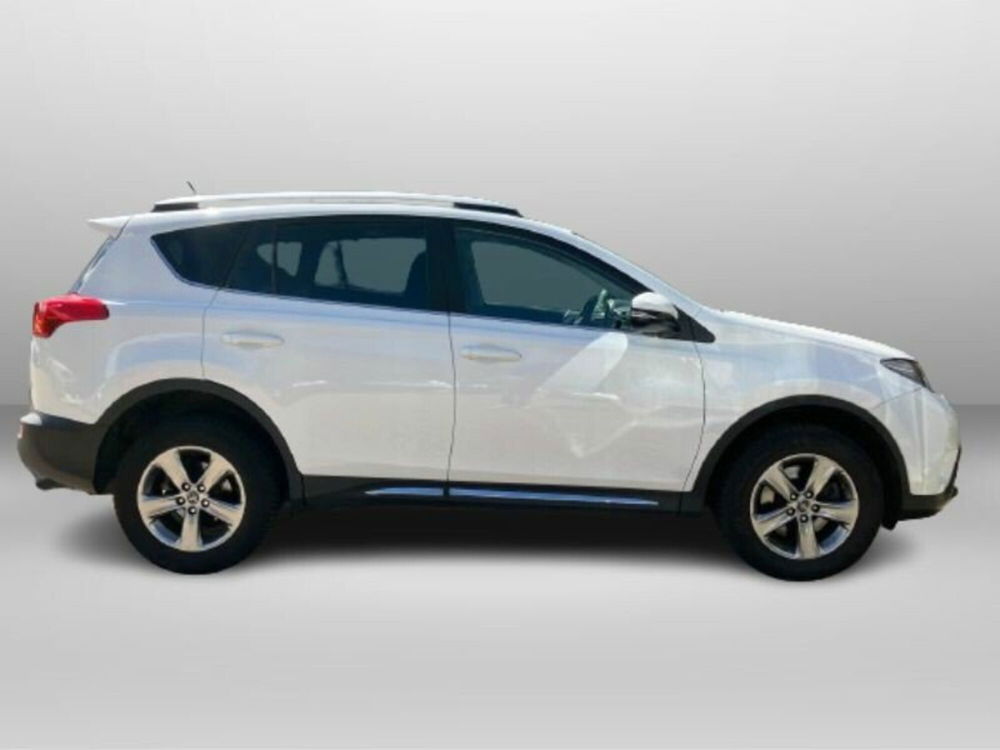 Toyota Rav4 usata a Lecco (6)