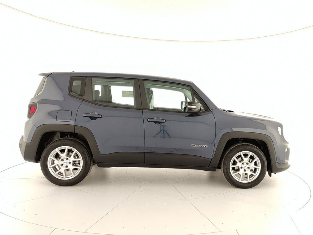 Jeep Renegade nuova a Caserta (7)