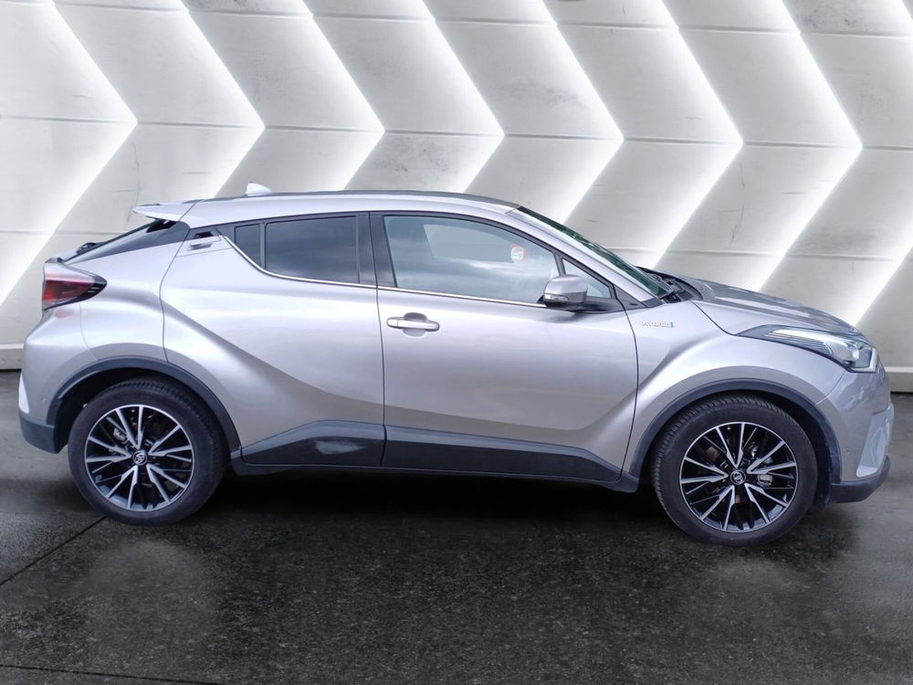 Toyota Toyota C-HR usata a Genova (5)