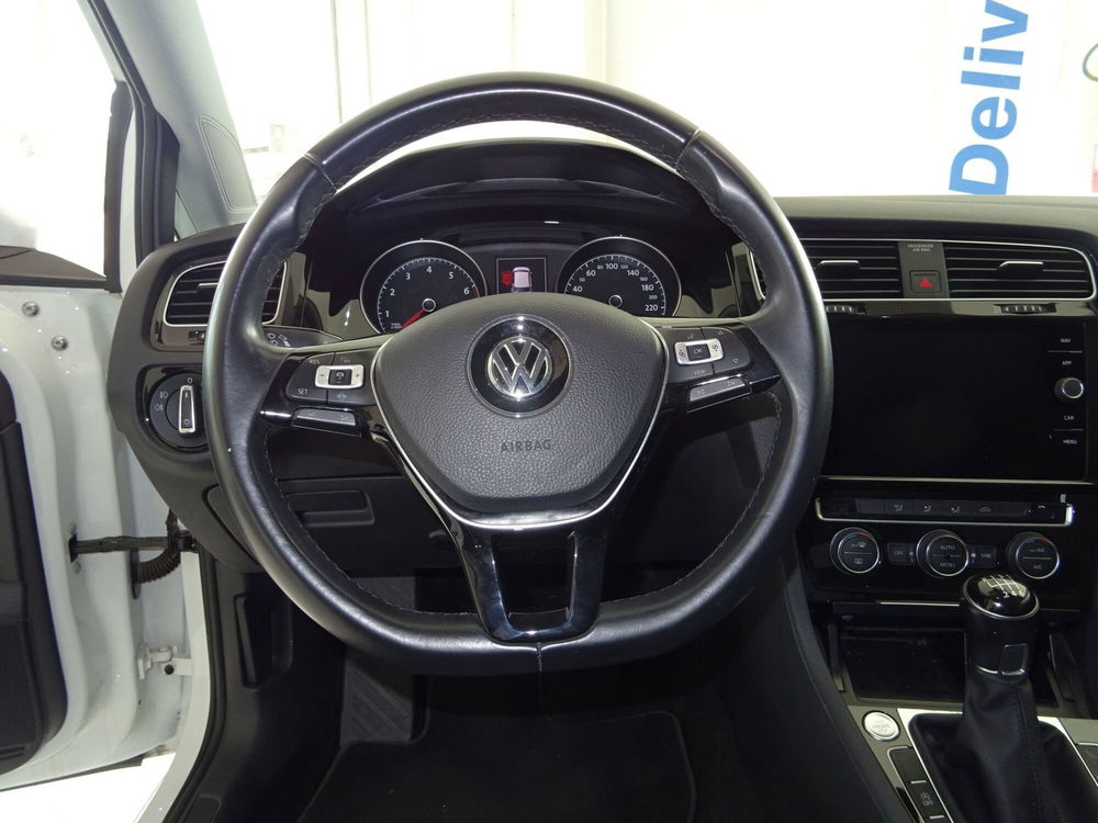 Volkswagen Golf Variant usata a Lucca (12)