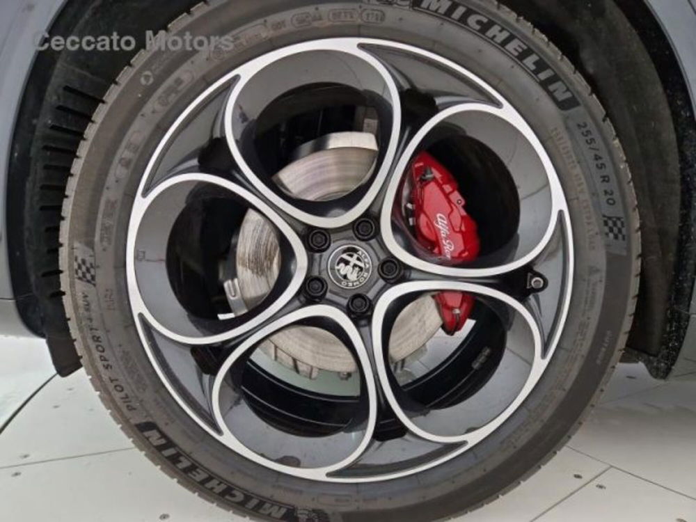 Alfa Romeo Stelvio usata a Padova (11)