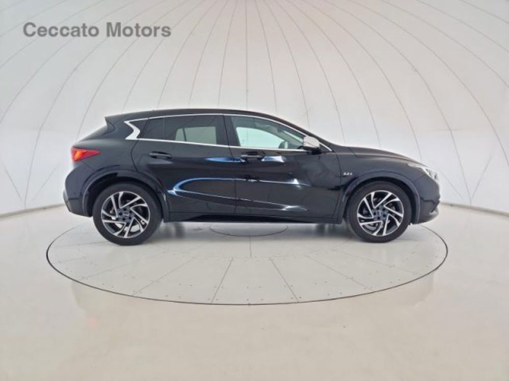 Infiniti Q30 usata a Padova (3)