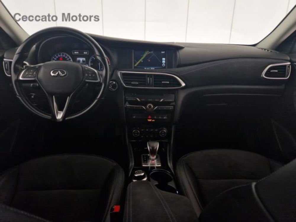 Infiniti Q30 usata a Padova (9)