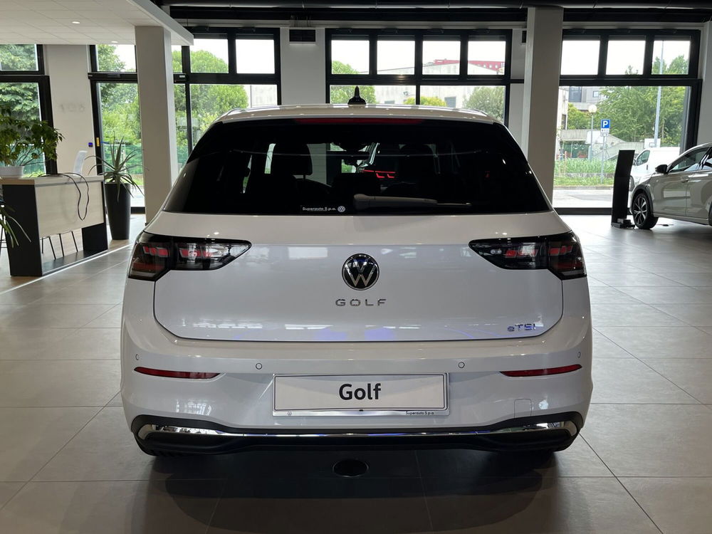 Volkswagen Golf nuova a Padova (5)