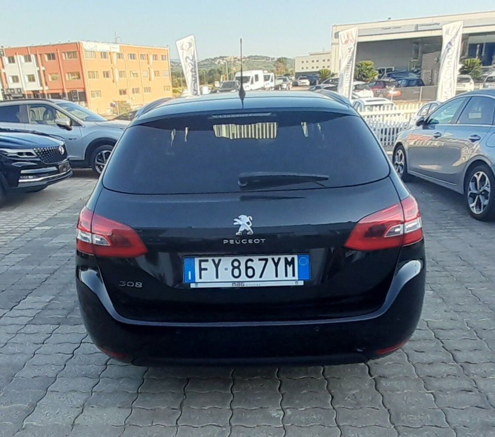 Peugeot 308 SW usata a Cosenza (6)