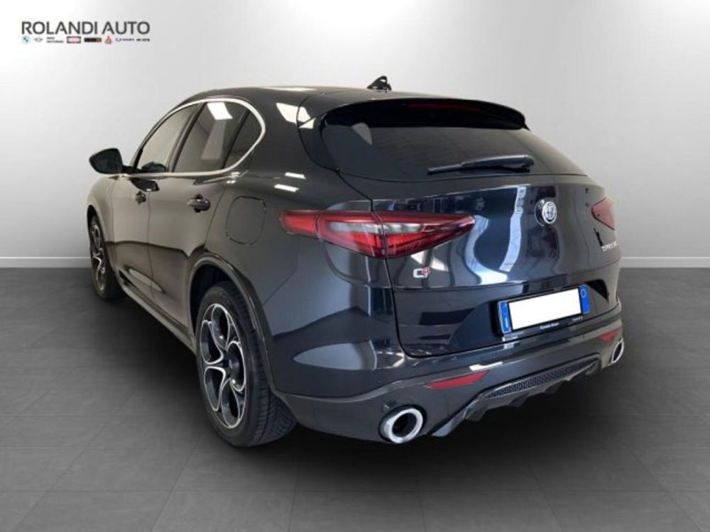 Alfa Romeo Stelvio usata a Alessandria (6)