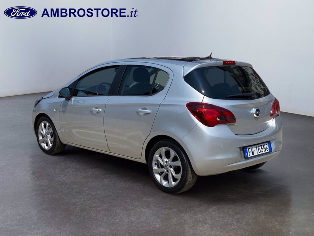 Opel Corsa usata a Milano (7)