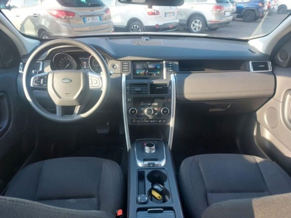 Land Rover Discovery Sport usata a Modena (14)