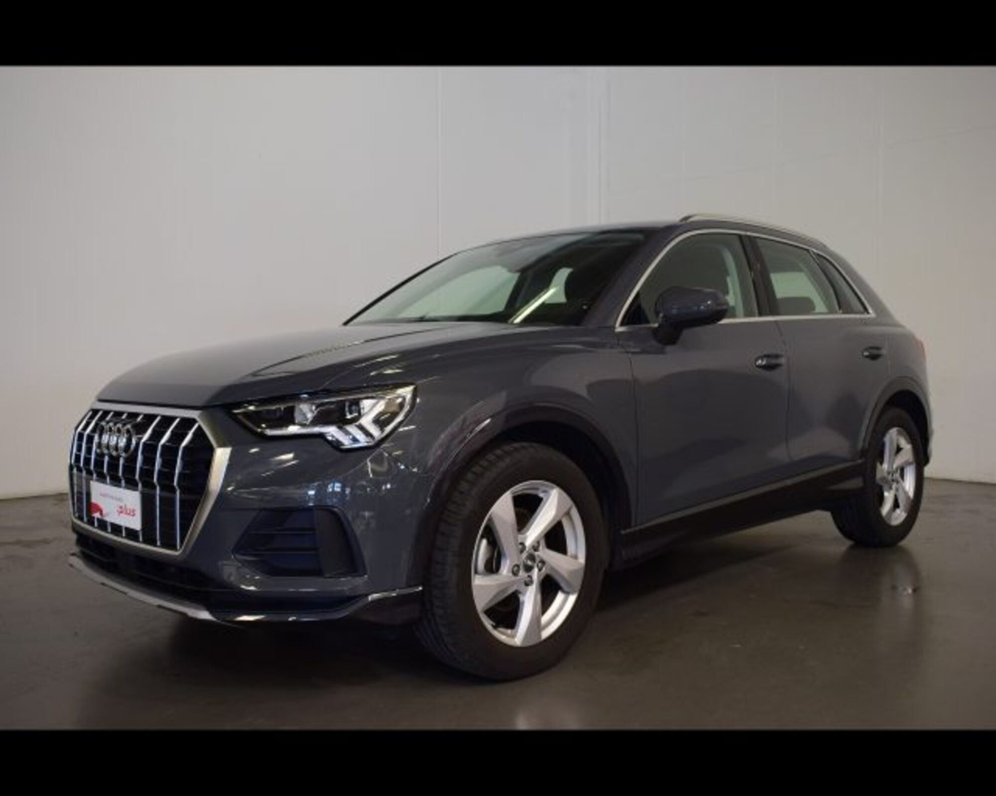 Audi Q3 35 2.0 tdi Business Advanced s-tronic del 2019 usata a Conegliano