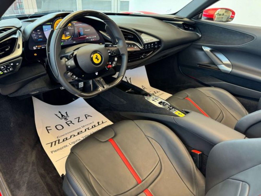 Ferrari SF90 Spider usata a Torino (7)