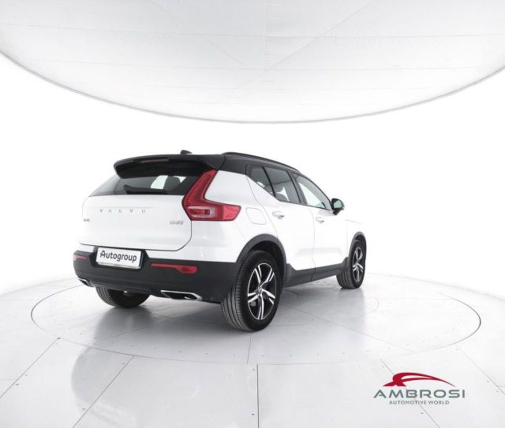 Volvo XC40 usata a Perugia (6)