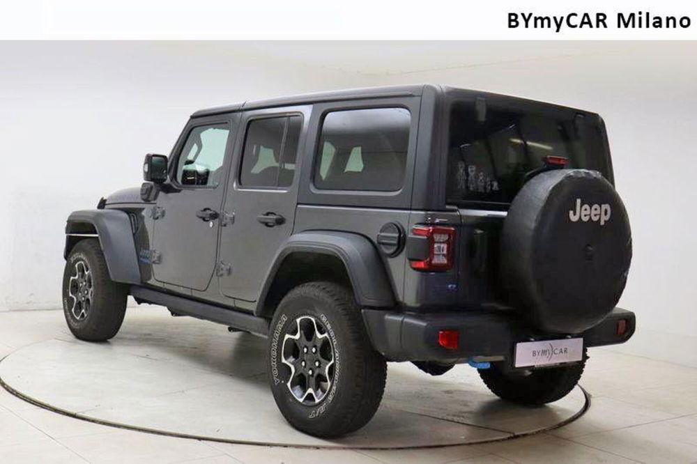 Jeep Wrangler Unlimited usata a Milano (3)