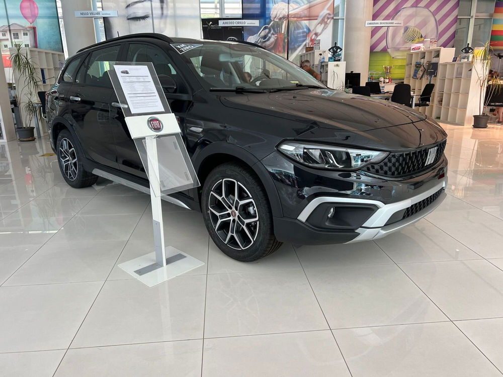 Fiat Tipo Station Wagon nuova a Salerno (2)