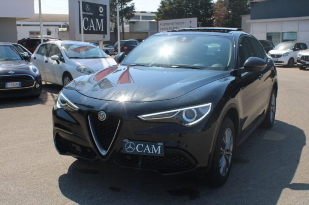 Alfa Romeo Stelvio usata a Lecce (6)