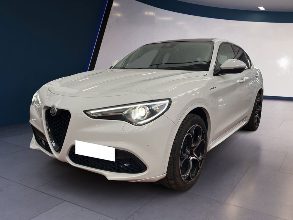 Alfa Romeo Stelvio usata a Torino (3)