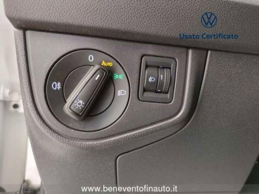 Volkswagen Taigo usata a Avellino (13)