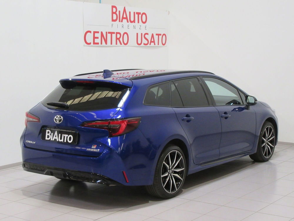 Toyota Corolla Touring Sports usata a Firenze (18)