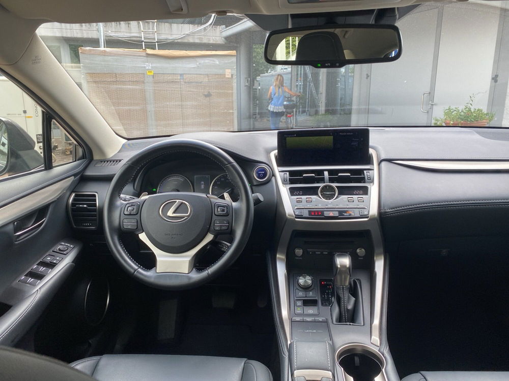 Lexus NX usata a Bergamo (19)