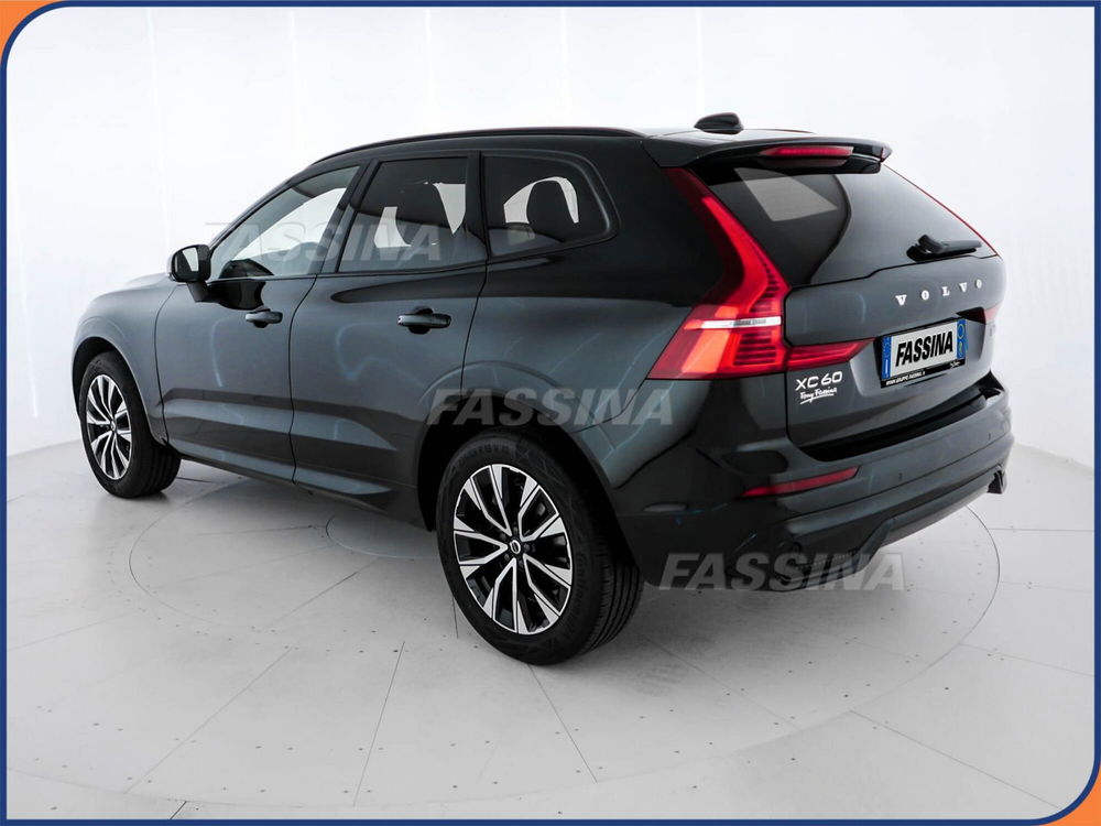 Volvo XC60 usata a Milano (4)