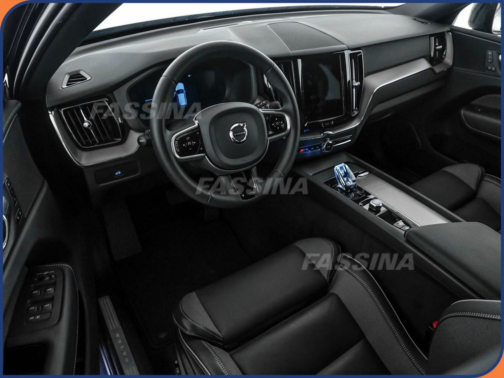 Volvo XC60 usata a Milano (9)