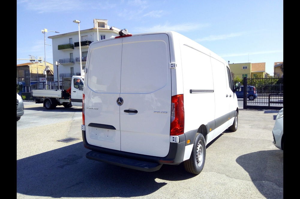 Mercedes-Benz Sprinter nuova a Pescara (4)