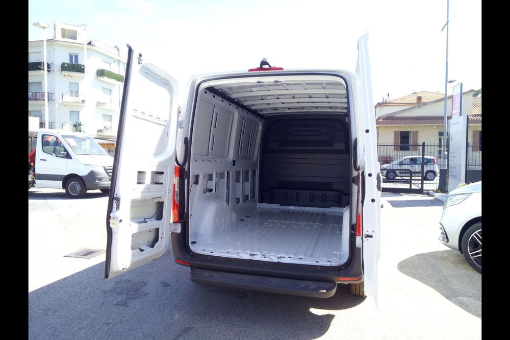 Mercedes-Benz Sprinter nuova a Pescara (5)