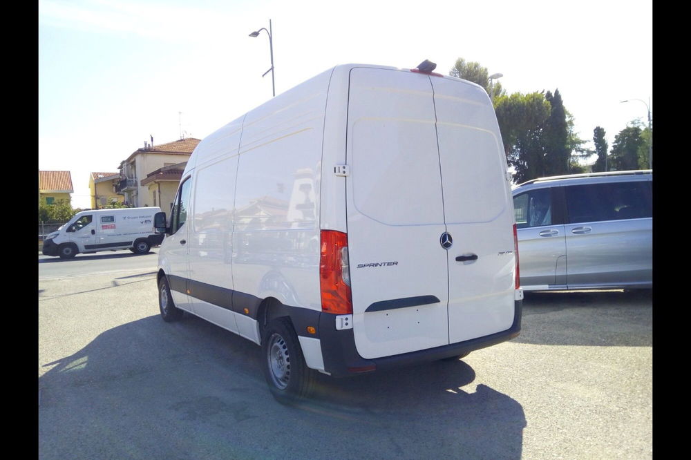 Mercedes-Benz Sprinter nuova a Pescara (3)