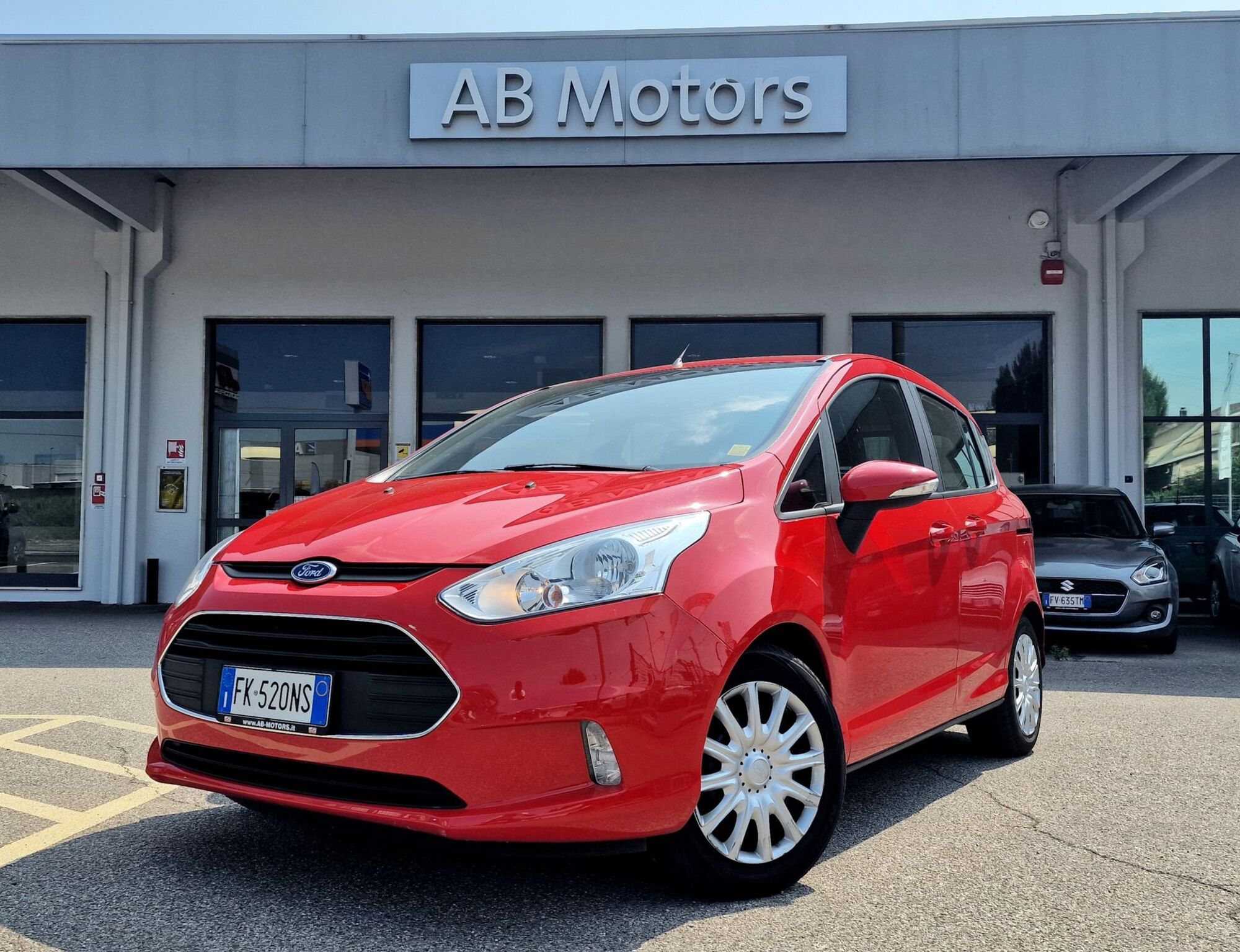 Ford B-Max B-Max 1.4 90 CV GPL Titanium  del 2017 usata a Gallarate