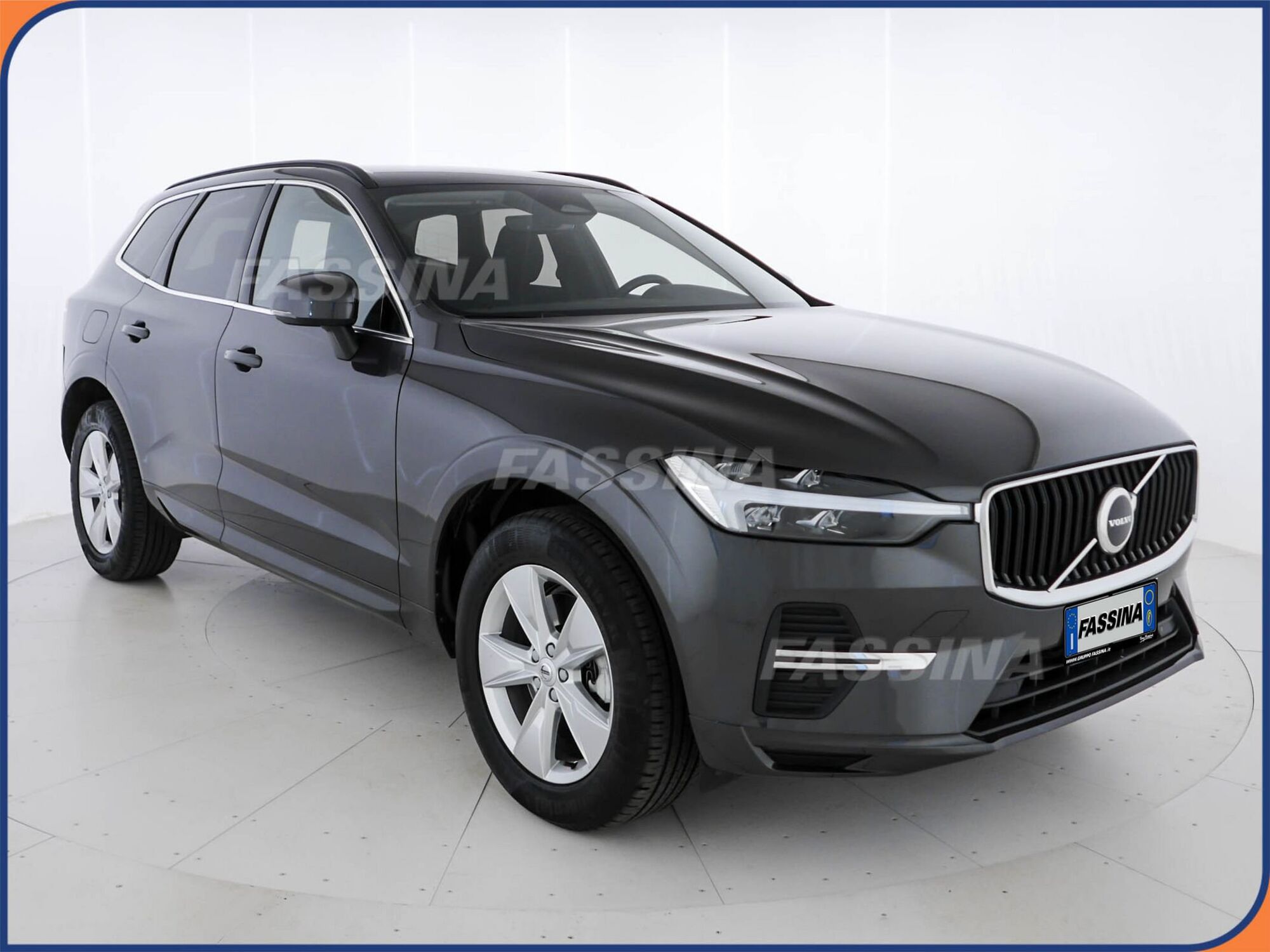 Volvo XC60 B4 (d) AWD Geartronic Momentum N1 del 2021 usata a Milano