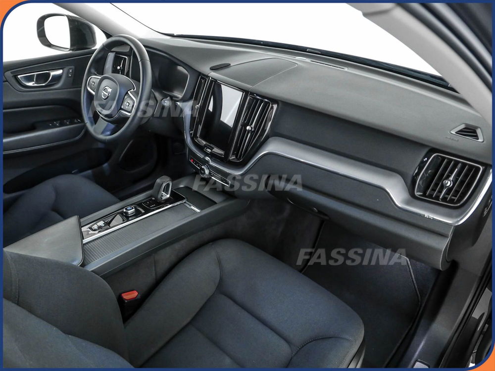 Volvo XC60 usata a Milano (14)