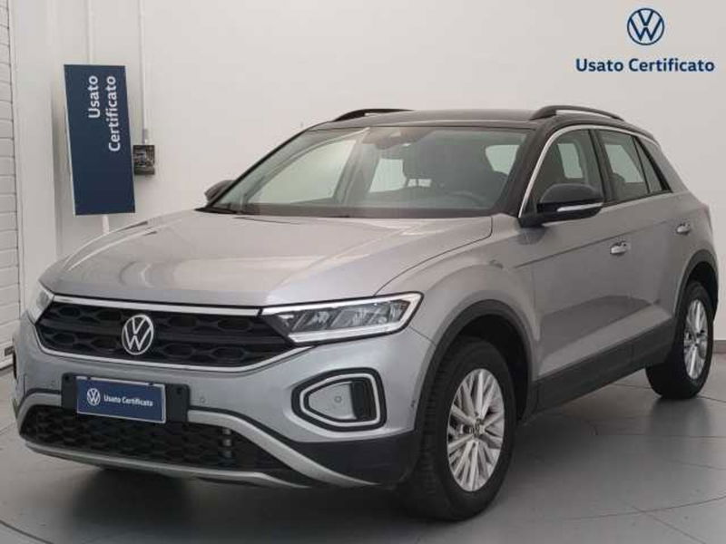 Volkswagen T-Roc 1.5 tsi Life dsg del 2023 usata a Busto Arsizio