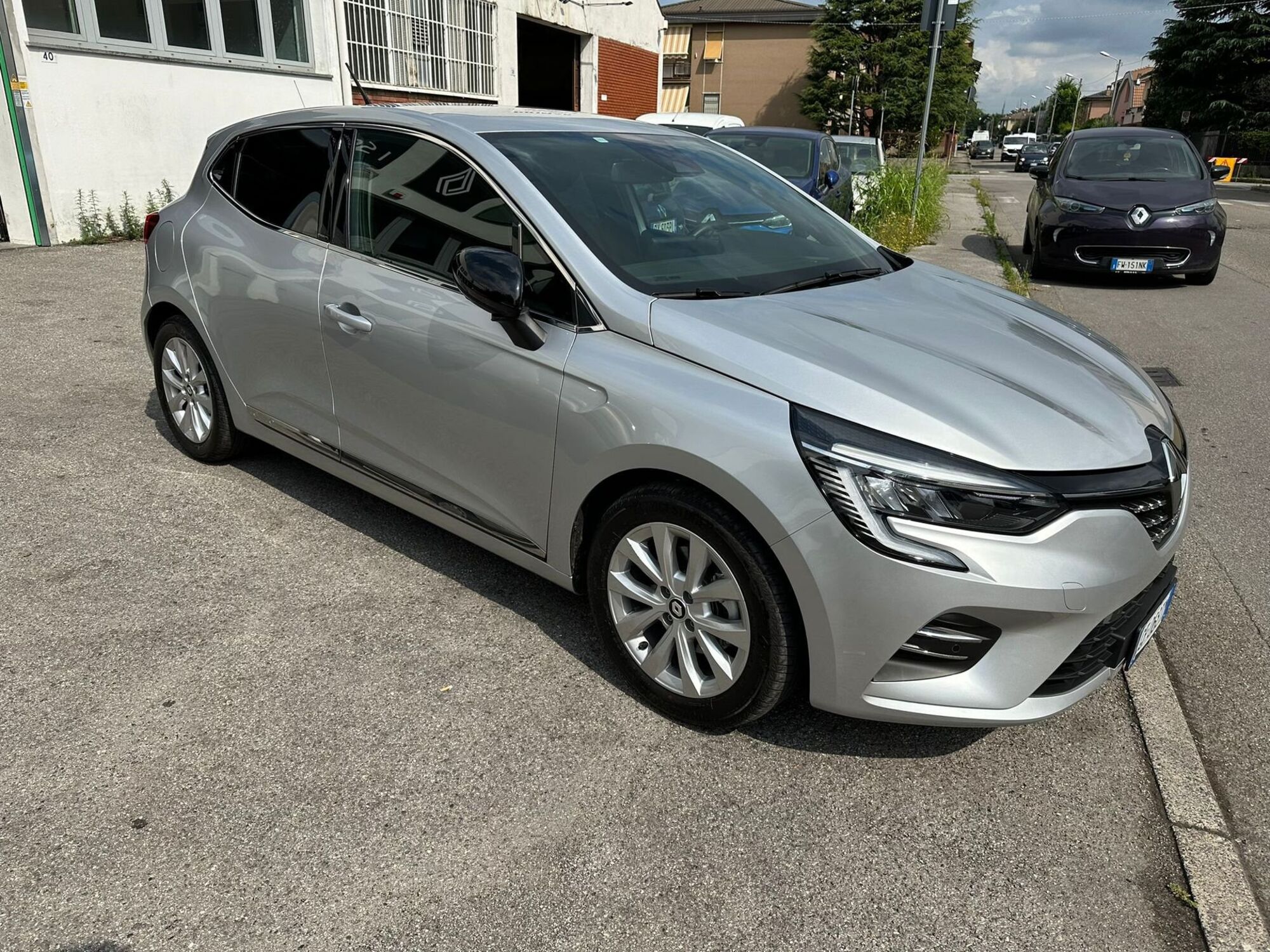 Renault Clio Full Hybrid E-Tech 140 CV 5 porte Intens  del 2021 usata a Lissone