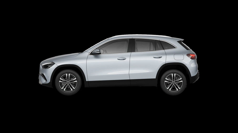 Mercedes-Benz GLA SUV nuova a Milano (2)