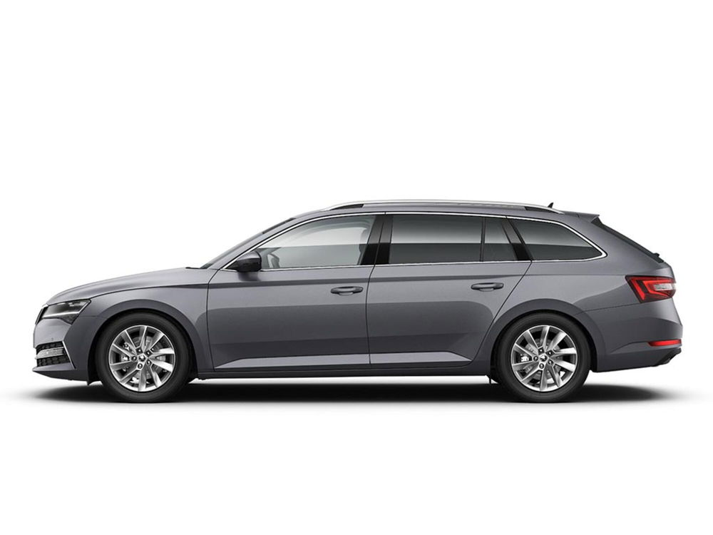 Skoda Superb Station Wagon nuova a Novara (2)