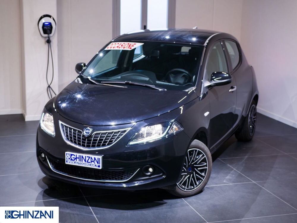 Lancia Ypsilon nuova a Bergamo (2)