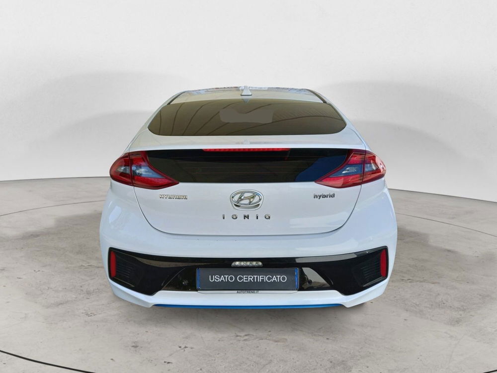 Hyundai Ioniq usata a Bari (4)