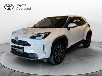 Toyota Yaris Cross 1.5 Hybrid 5p. E-CVT Lounge del 2021 usata a Catanzaro