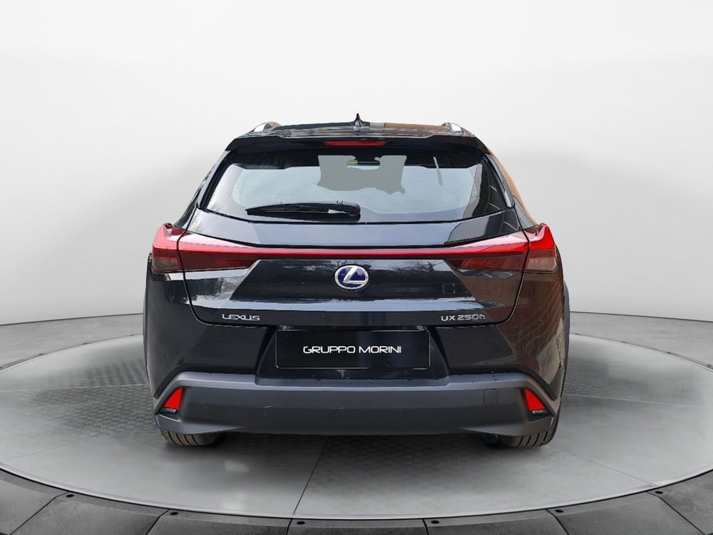 Lexus UX usata a Bologna (4)