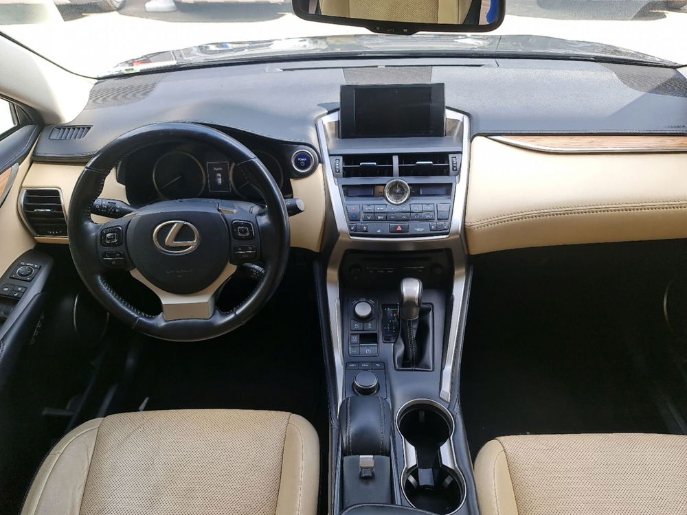 Lexus NX usata a Bologna (10)