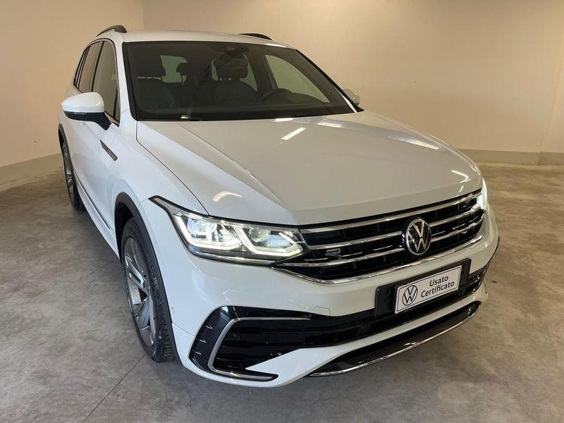 Volkswagen Tiguan 1.5 TSI 150 CV DSG ACT R-Line del 2021 usata a Avezzano