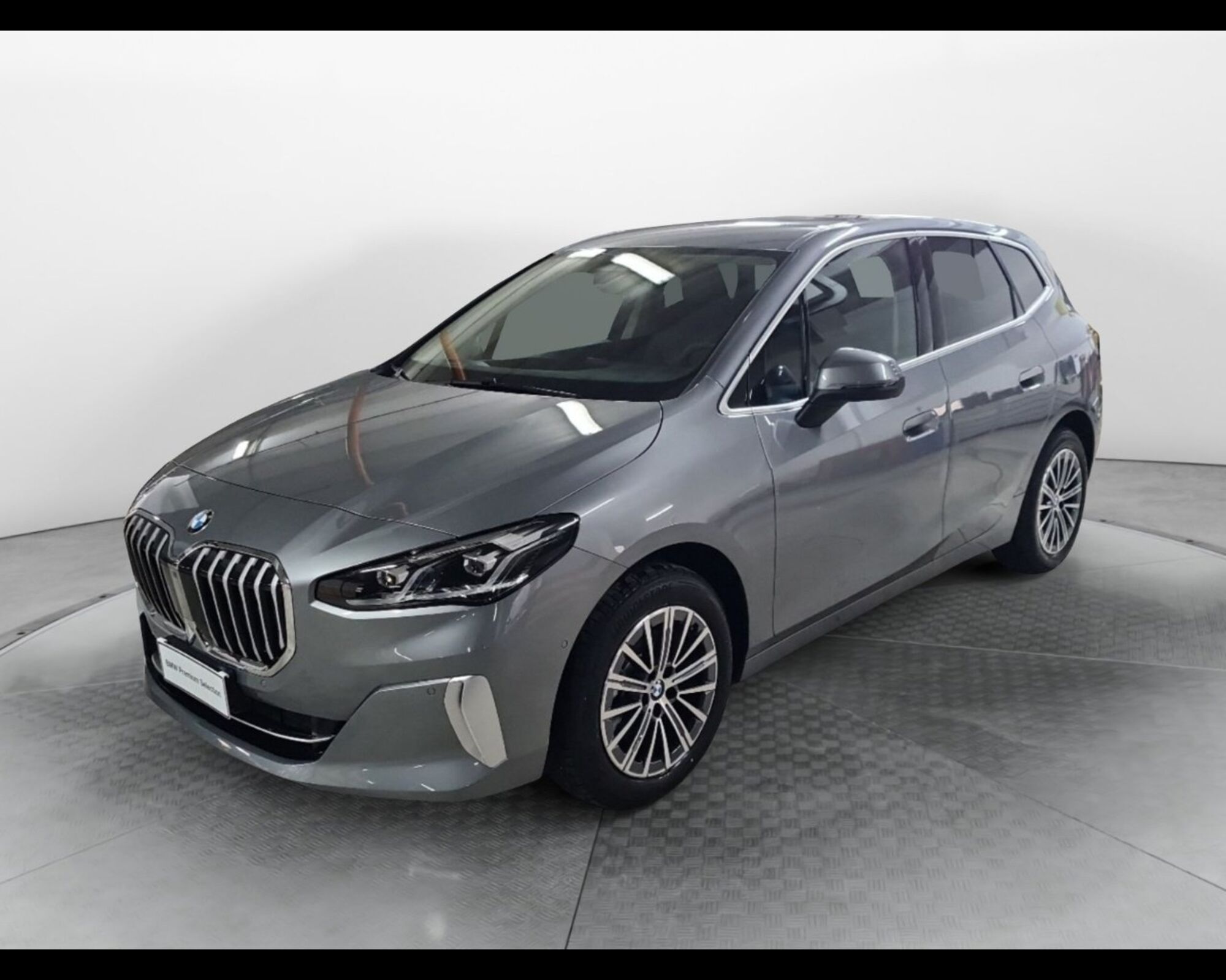 BMW Serie 2 Active Tourer 218d  del 2023 usata a Pozzuoli