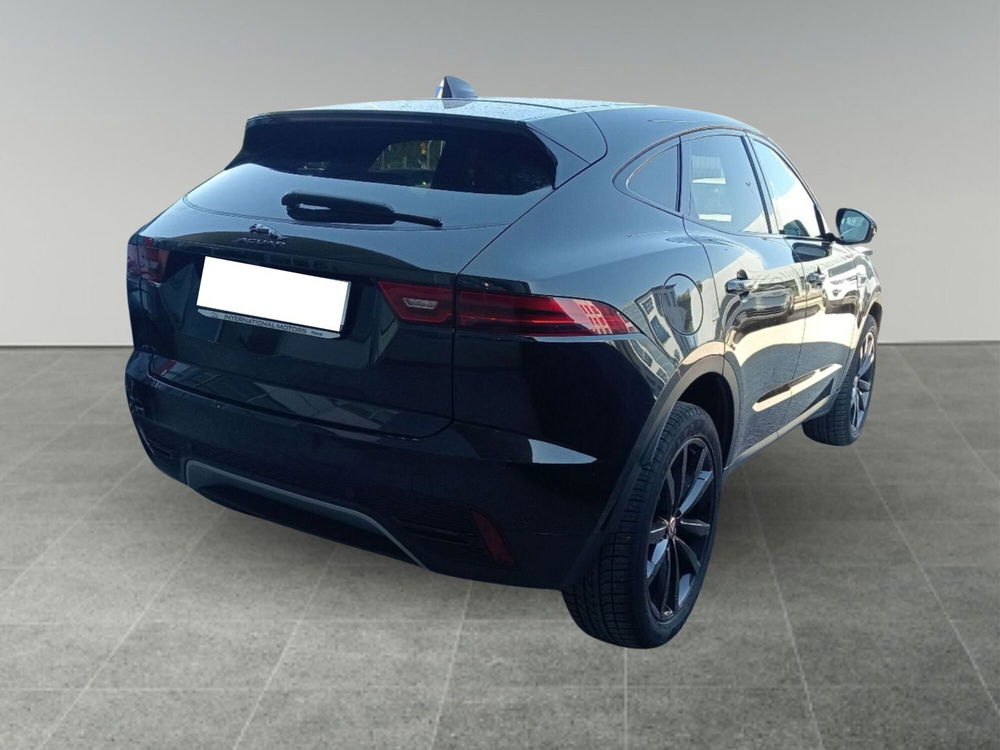 Jaguar E-Pace usata a Arezzo (2)