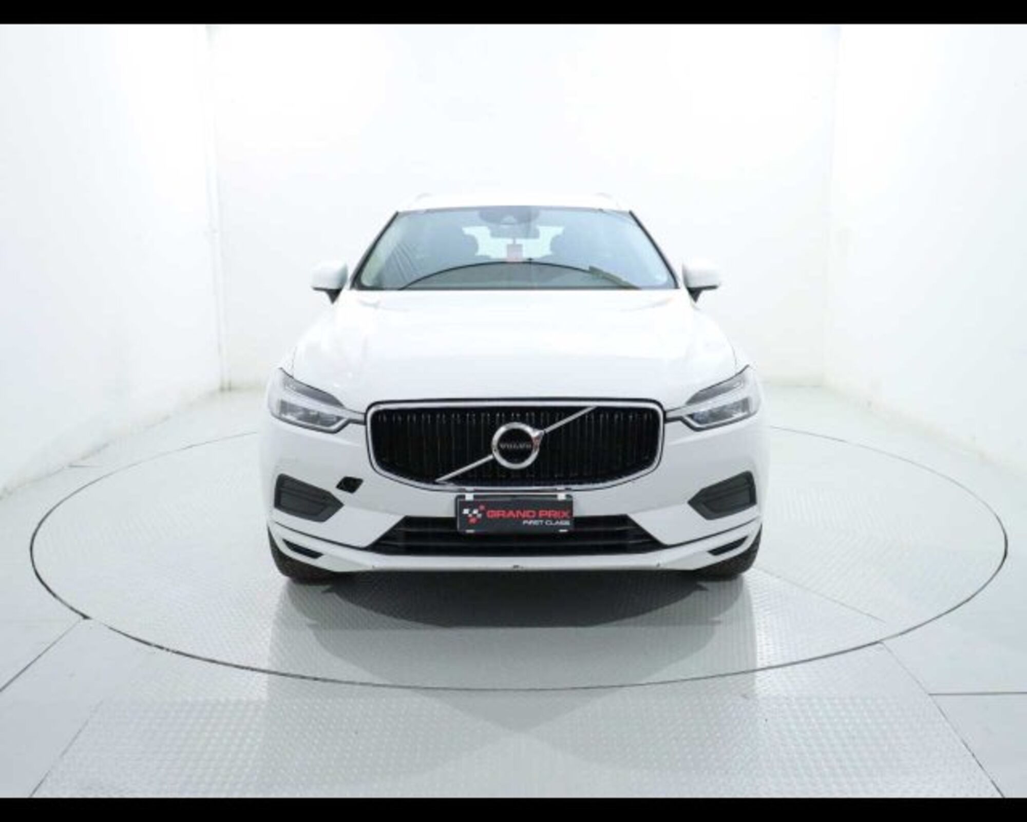 Volvo XC60 D4 Geartronic Business  del 2019 usata a Castenaso