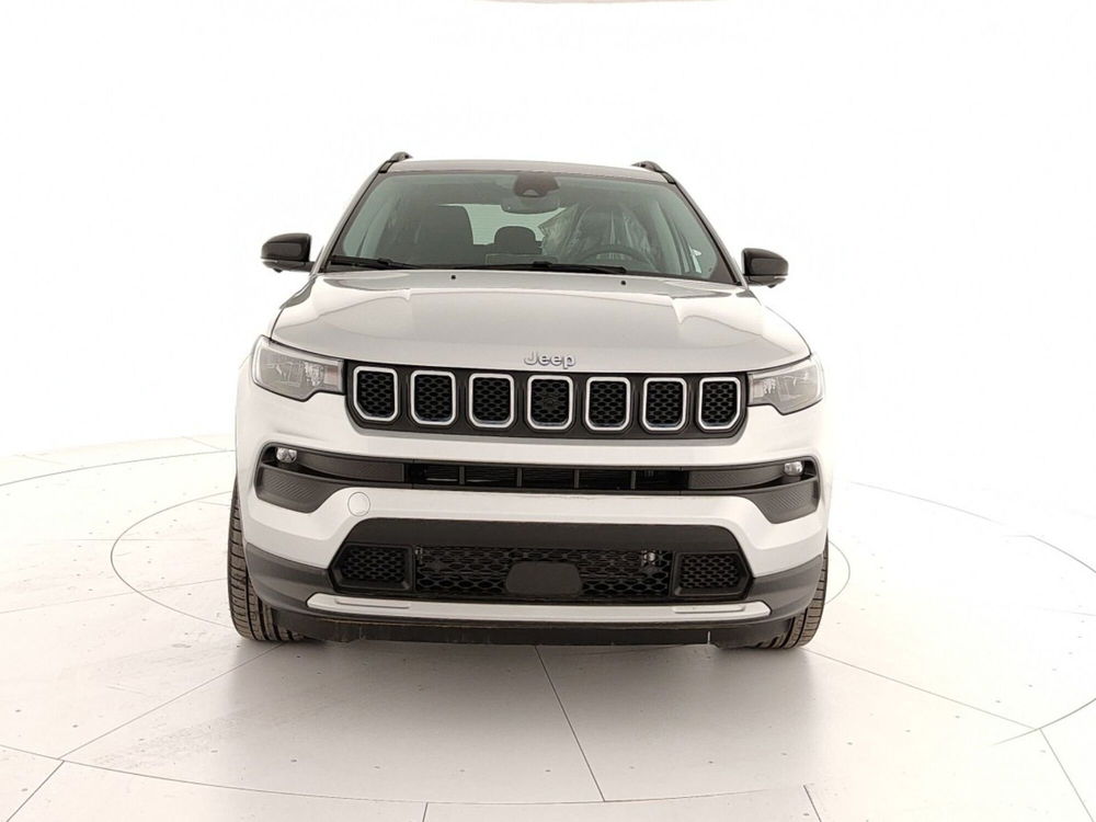 Jeep Compass nuova a Caserta (2)